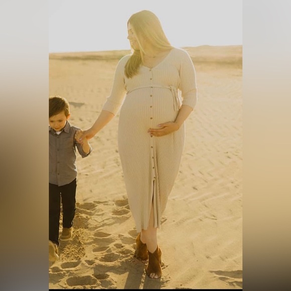 3/4 Sleeve Ribbed soft tan cream colored V neck Midi Dress size 10 - Picture 1 of 14